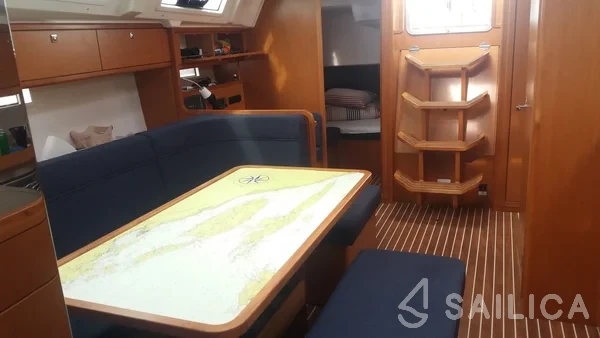 Bavaria 41 Cruiser - Yacht Charter Sailica