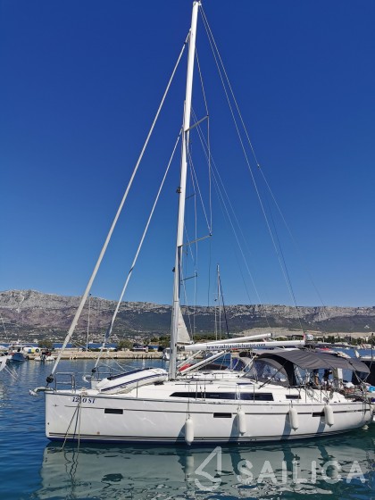 Bavaria 41 Cruiser - Yacht Charter Sailica