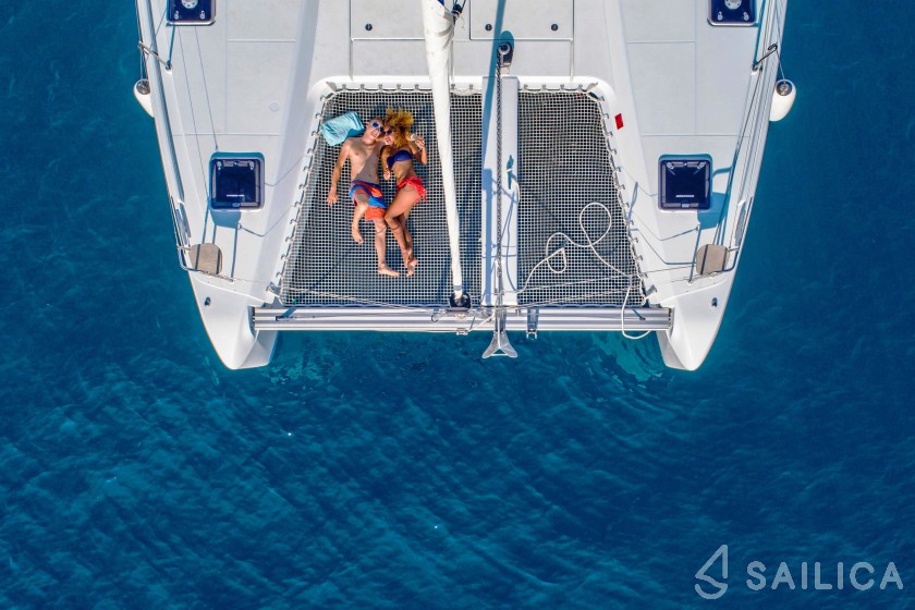 Lagoon 42 - Yacht Charter Sailica
