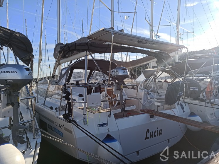 Bavaria C42 - Yacht Charter Sailica