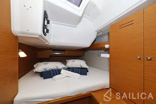 Dufour 430 - Yacht Charter Sailica