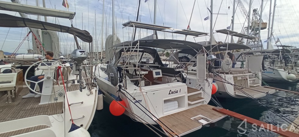 Dufour 430 - Yacht Charter Sailica