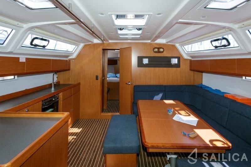 Bavaria 46 Cruiser - Yacht Charter Sailica