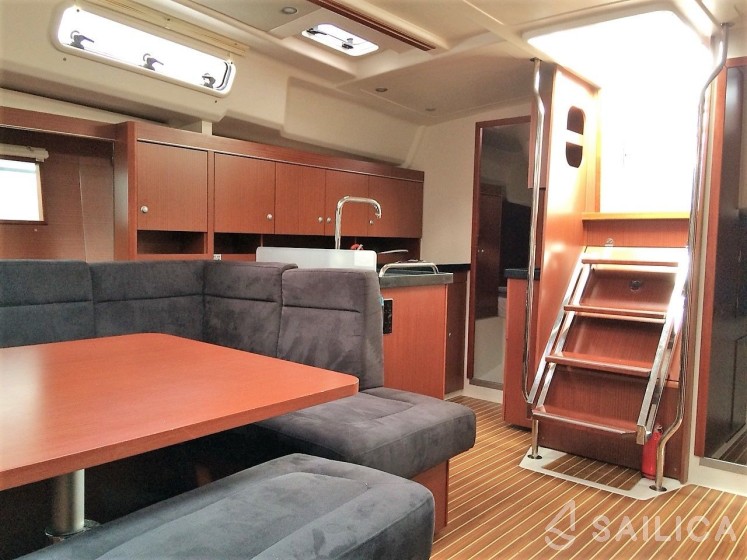 Hanse 455 - Yacht Charter Sailica