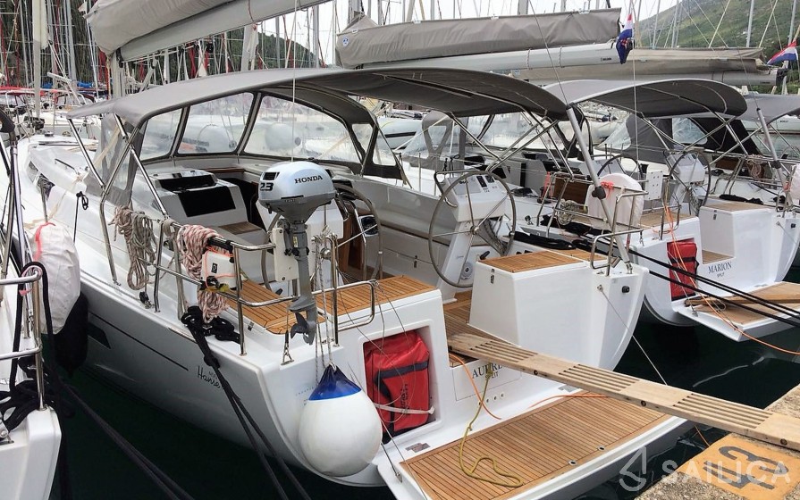 Hanse 455 - Yacht Charter Sailica
