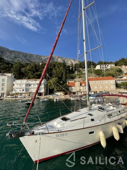 Oceanis 411 Celebration - Yacht Charter Sailica