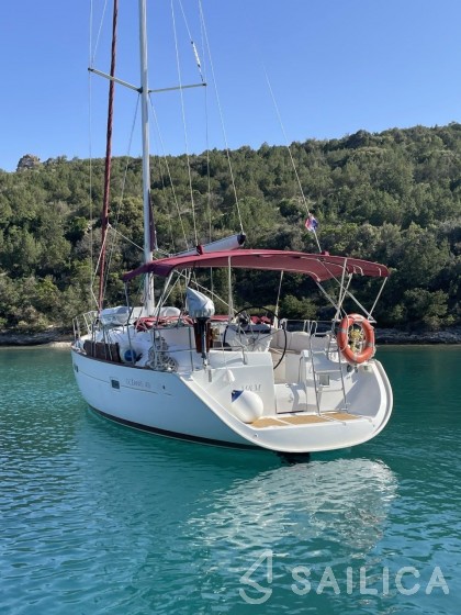 Oceanis 411 Celebration - Yacht Charter Sailica