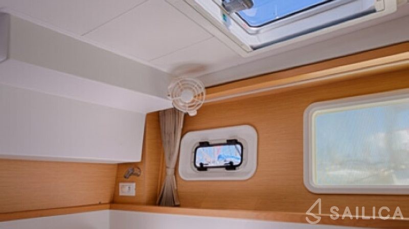 Lagoon 39 - Yacht Charter Sailica