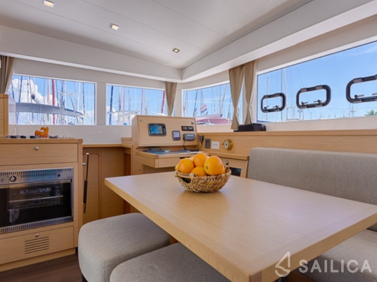 Lagoon 39 - Yacht Charter Sailica