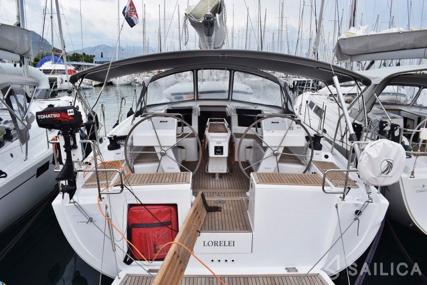 Hanse 455 - Yacht Charter Sailica