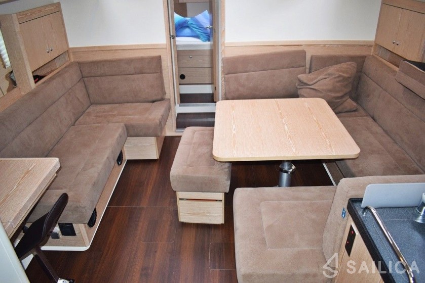 Hanse 455 - Yacht Charter Sailica