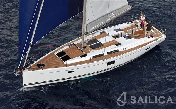 Hanse 455 - Yacht Charter Sailica