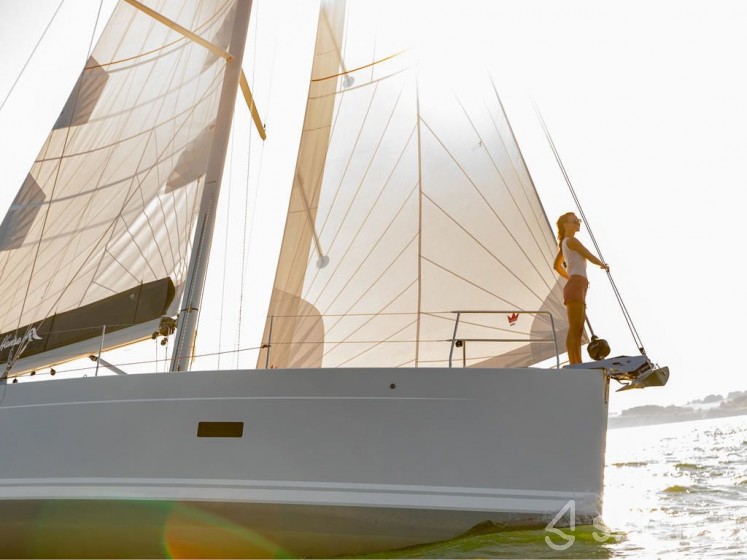 Hanse 458 - Yacht Charter Sailica