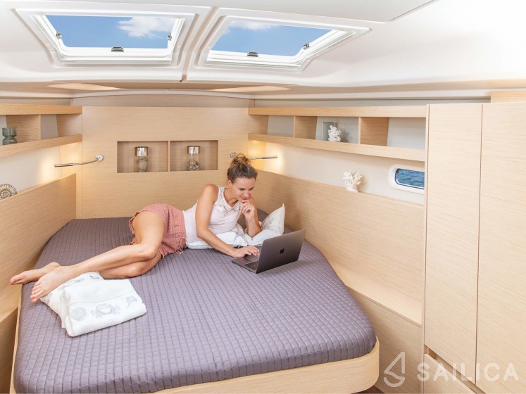Hanse 458 - Yacht Charter Sailica