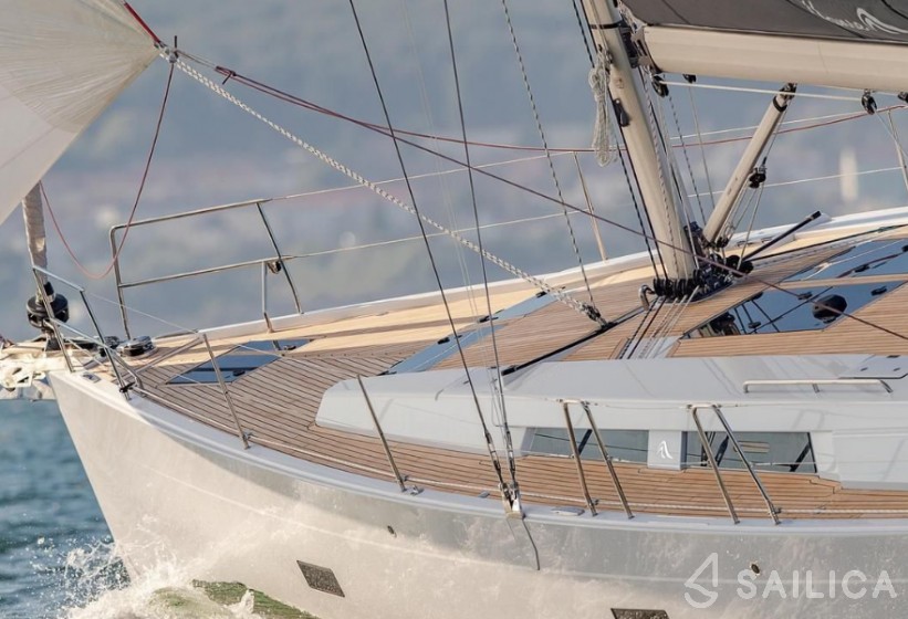 Hanse 458 - Yacht Charter Sailica