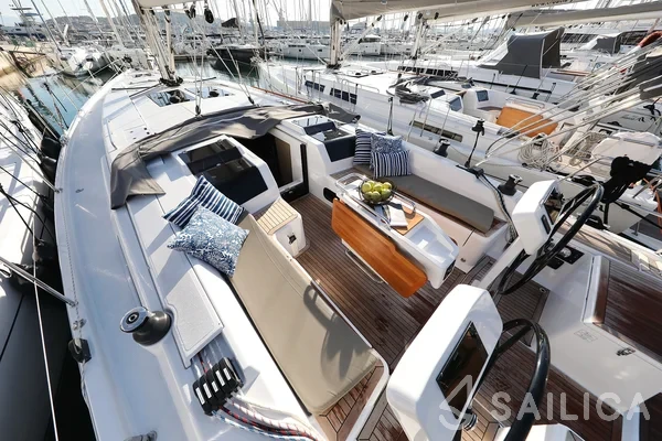 Hanse 458 - Yacht Charter Sailica