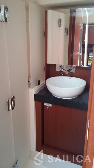 Hanse 455 - Yacht Charter Sailica