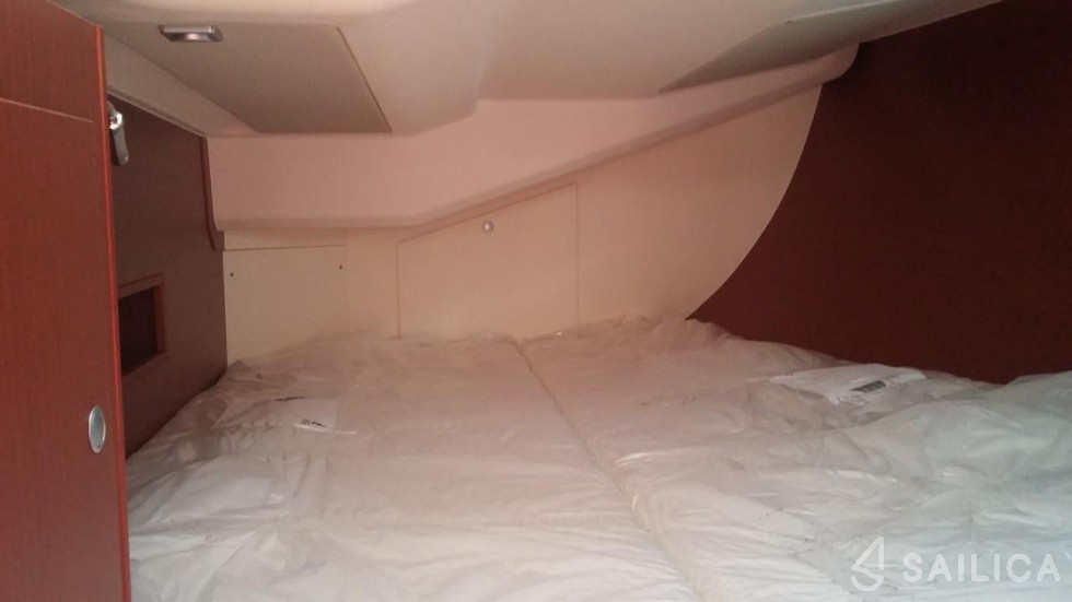 Hanse 455 - Yacht Charter Sailica