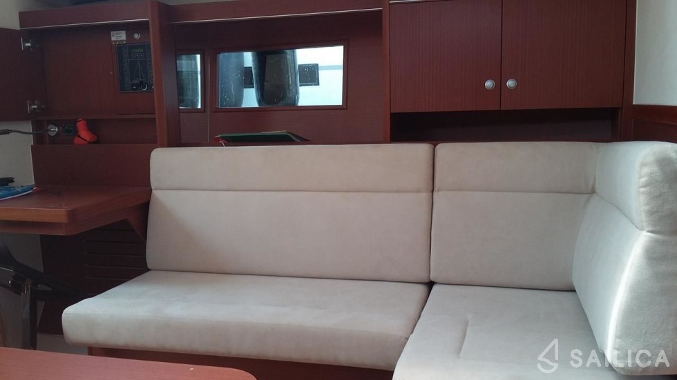 Hanse 455 - Yacht Charter Sailica