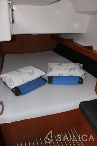 Bavaria 46 Cruiser - Yacht Charter Sailica