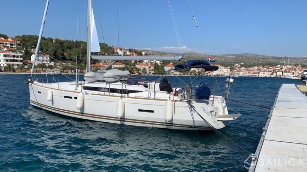 Sun Odyssey 439 - Yacht Charter Sailica