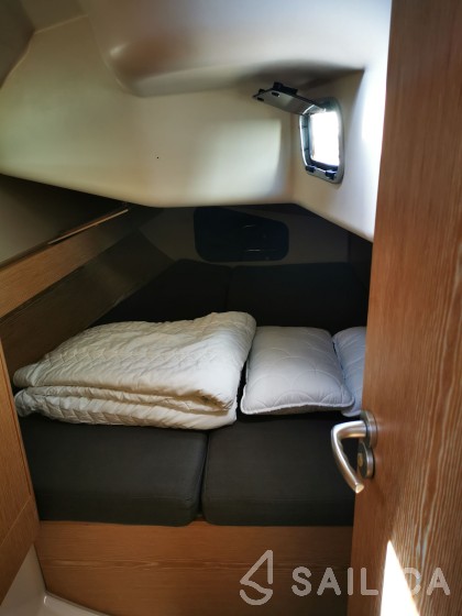 Dehler 38 - Yacht Charter Sailica