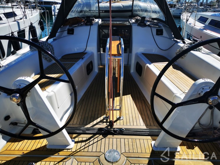 Dehler 38 - Yacht Charter Sailica