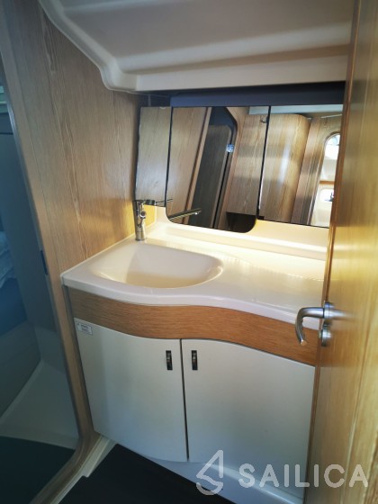 Dehler 38 - Yacht Charter Sailica