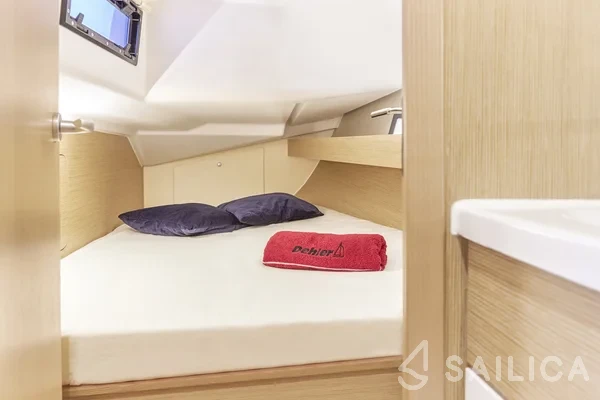 Dehler 38 - Yacht Charter Sailica