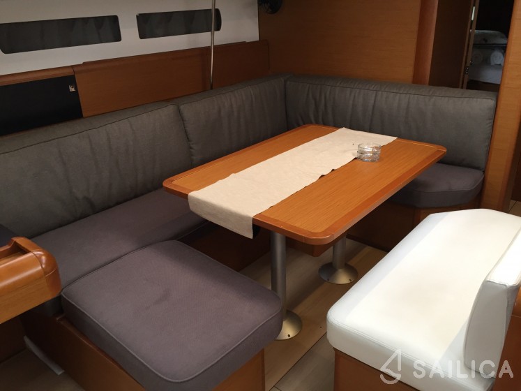 Sun Odyssey 479 - Yacht Charter Sailica