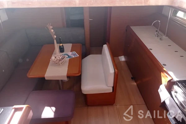 Sun Odyssey 479 - Yacht Charter Sailica