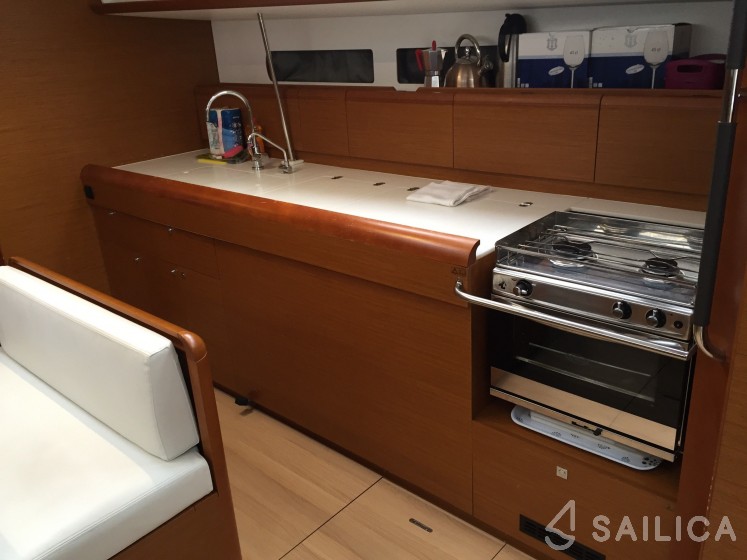 Sun Odyssey 479 - Yacht Charter Sailica