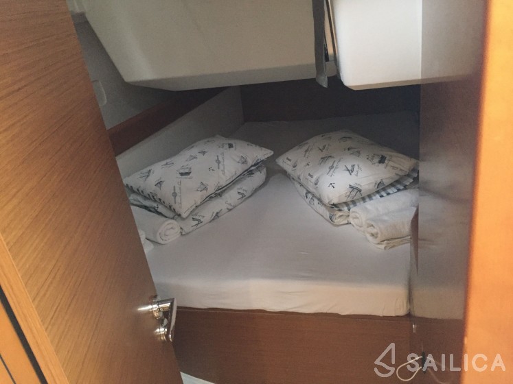 Sun Odyssey 479 - Yacht Charter Sailica