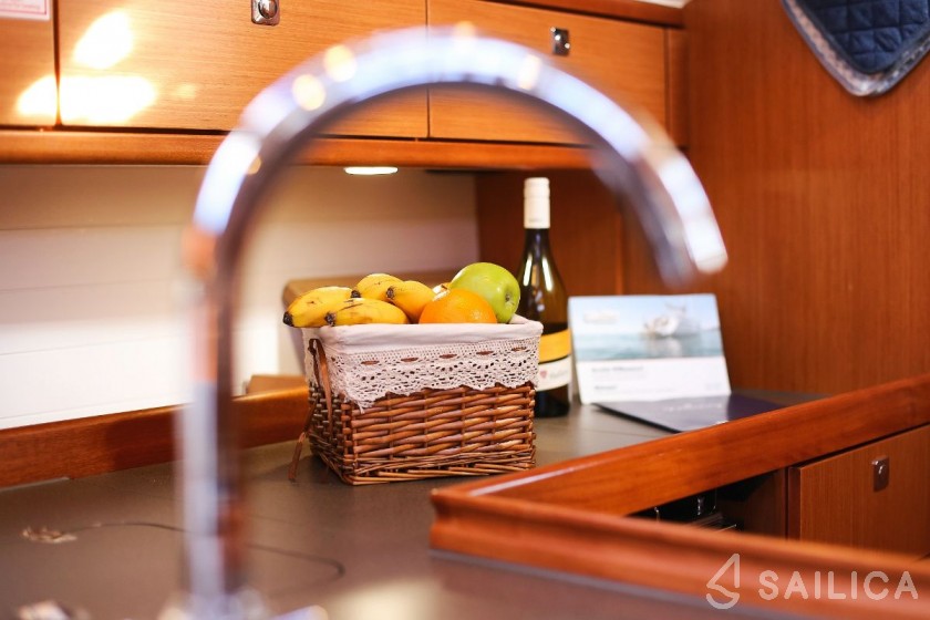 Bavaria 37 Cruiser - Yacht Charter Sailica