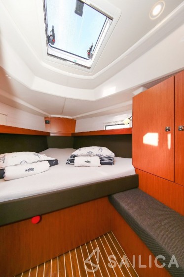 Bavaria 37 Cruiser - Yacht Charter Sailica