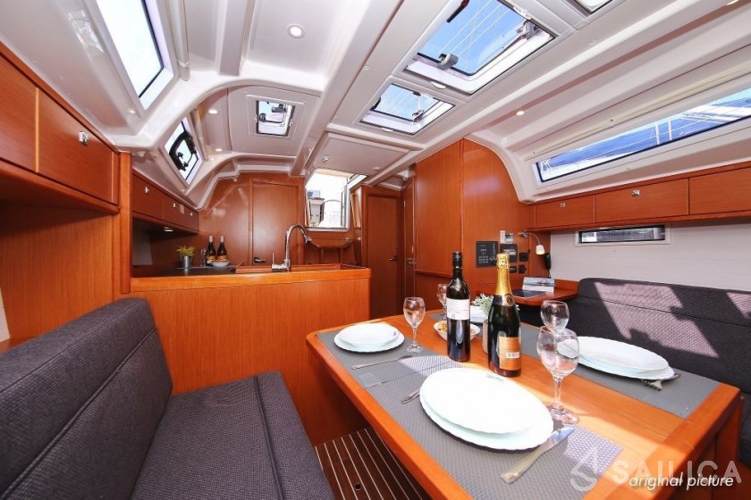 Bavaria 37 Cruiser - Yacht Charter Sailica