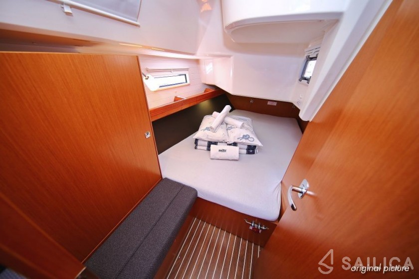Bavaria 37 Cruiser - Yacht Charter Sailica