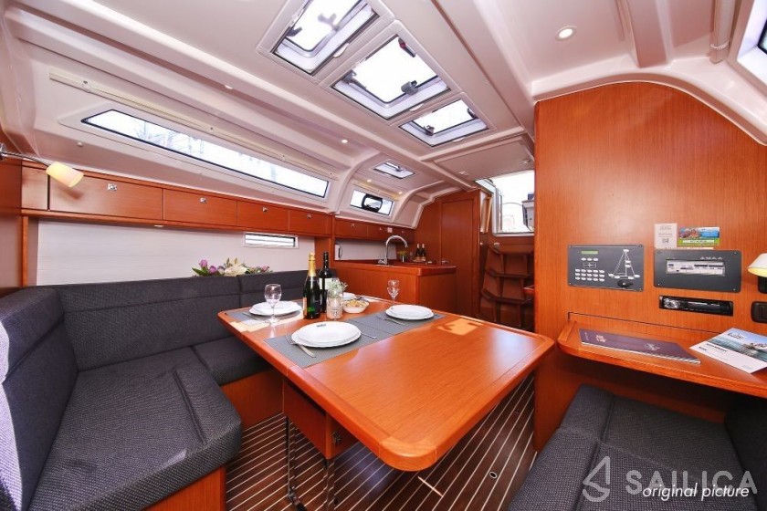 Bavaria 37 Cruiser - Yacht Charter Sailica