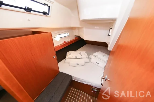 Bavaria 37 Cruiser - Yacht Charter Sailica