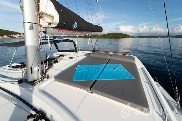 Lagoon 40 - Yacht Charter Sailica