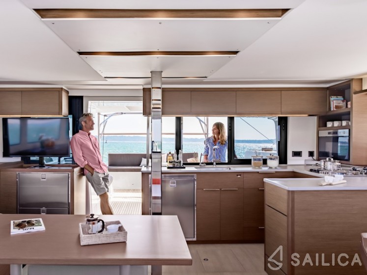 Lagoon 46  - Yacht Charter Sailica