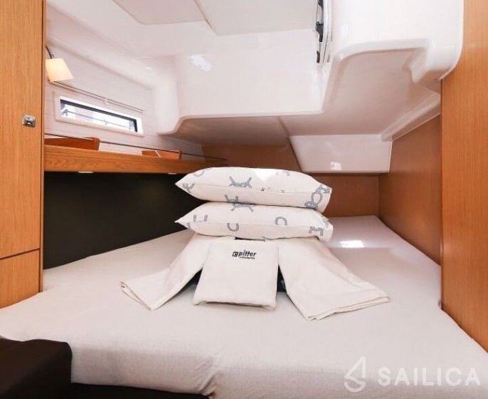 Bavaria 51 Cruiser - Yacht Charter Sailica