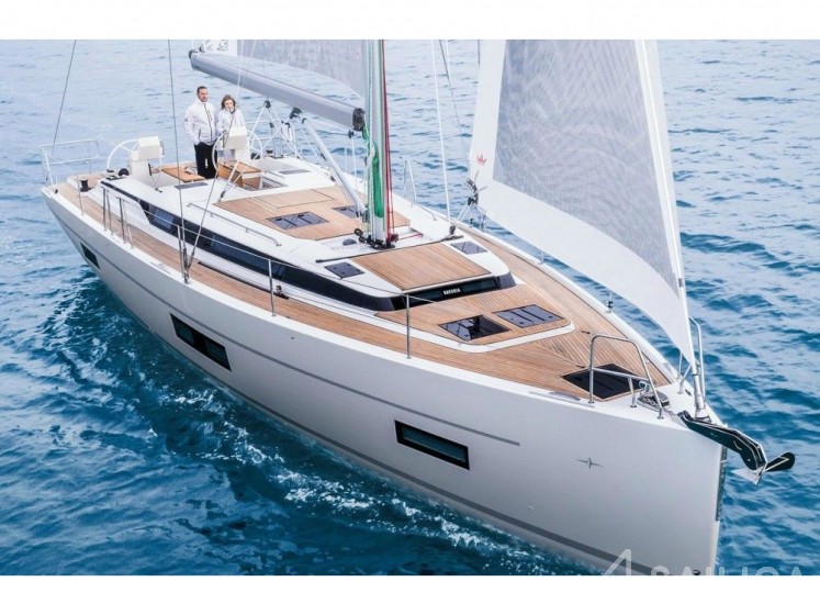Bavaria C45 - Yacht Charter Sailica