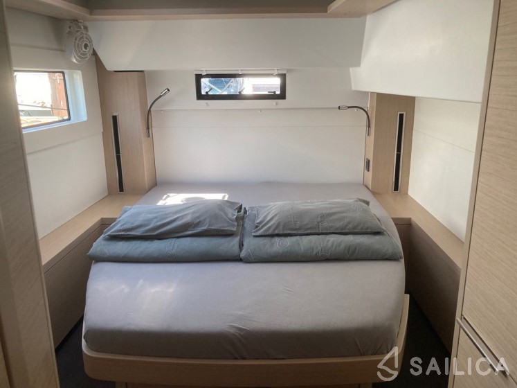 Lagoon 46  - Yacht Charter Sailica