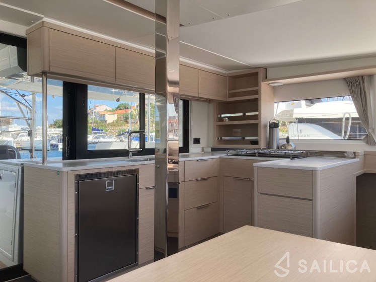 Lagoon 46  - Yacht Charter Sailica