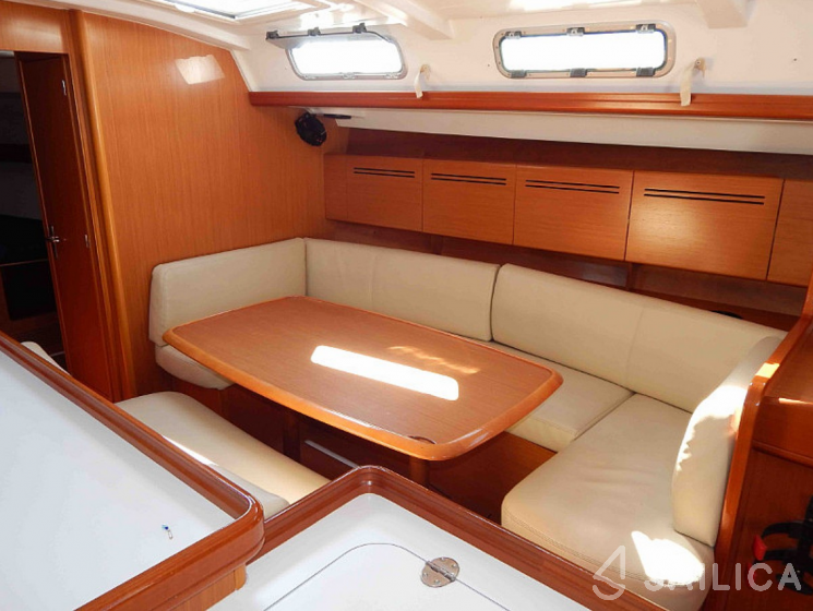 Cyclades 50.5 - Yacht Charter Sailica