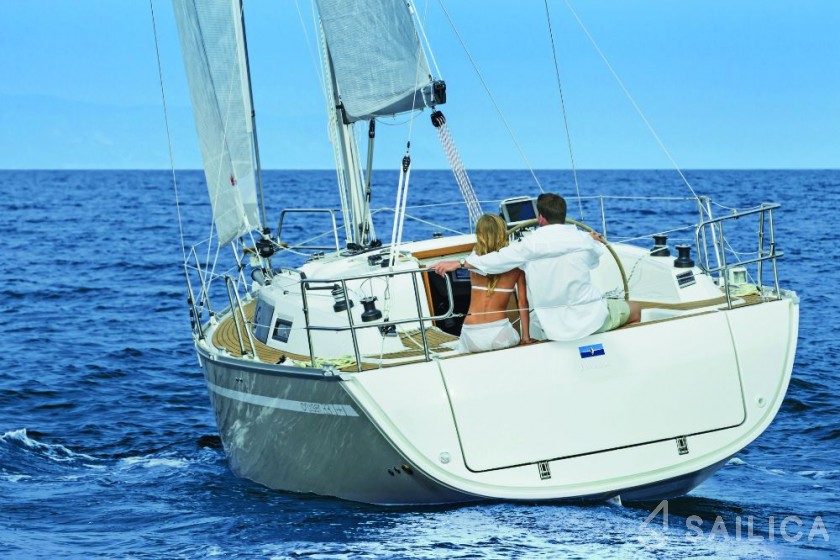 Bavaria 34 Cruiser - Yacht Charter Sailica