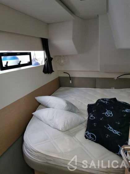 MY 37 - Yacht Charter Sailica