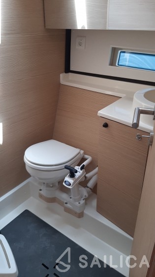D&D Kufner 54 - Yacht Charter Sailica