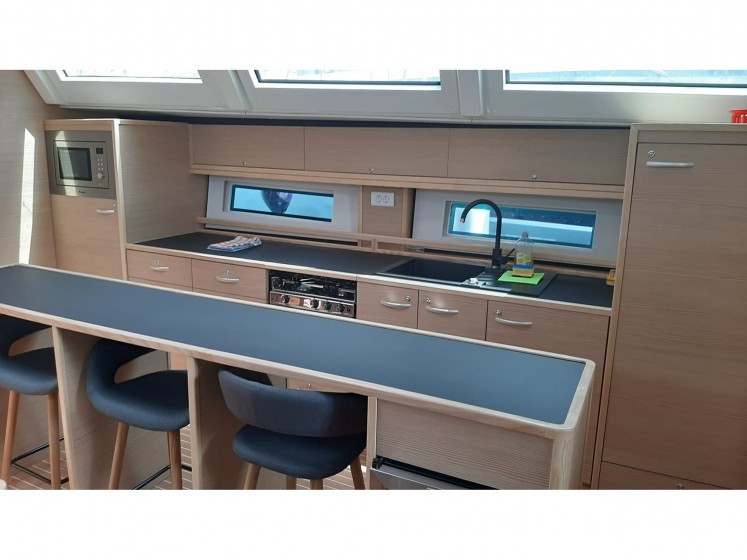 D&D Kufner 54 - Yacht Charter Sailica